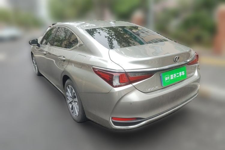 Used Lexus ES 2022 260 Excellence Edition Rear Left 45 Deg