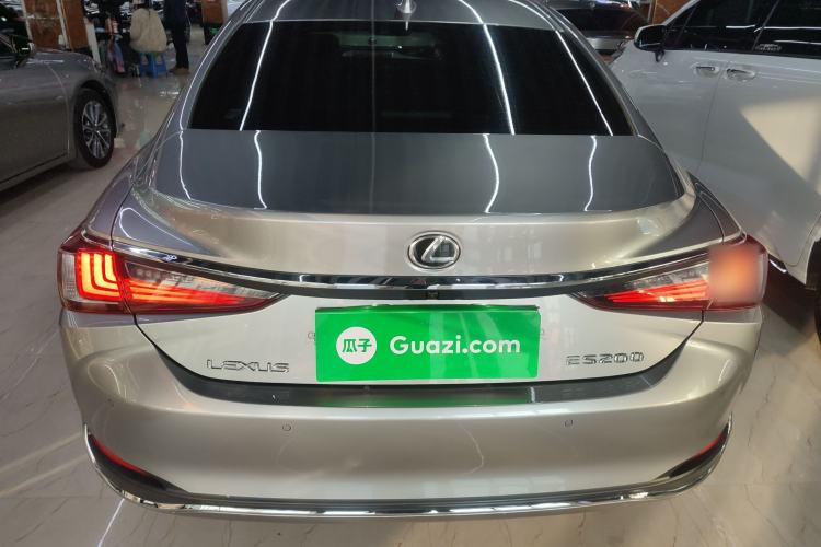Used Lexus ES 2022 200 Excellence Edition Rear