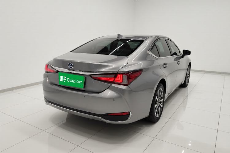 Used Lexus ES 2022 200 Excellence Edition Rear Right 45 Deg