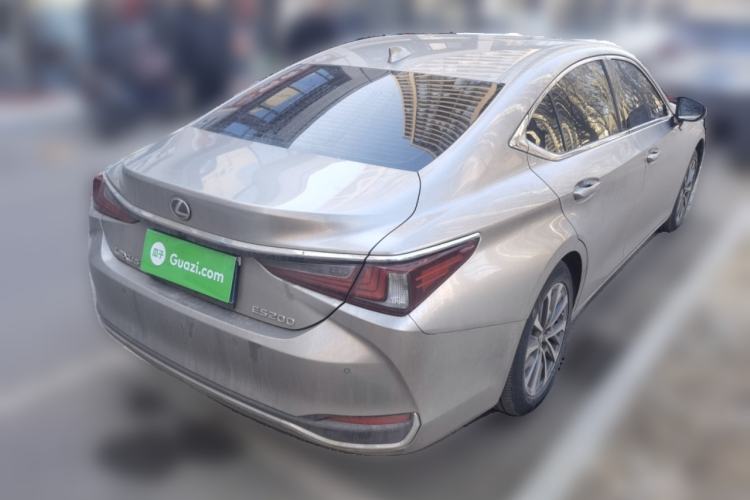 Used Lexus ES 2022 200 Excellence Edition Rear Right 45 Deg