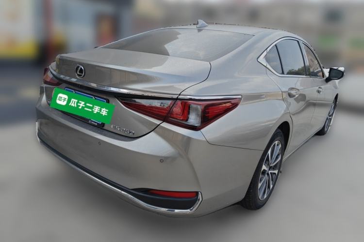 Used Lexus ES 2022 200 Excellence Edition Rear Right 45 Deg