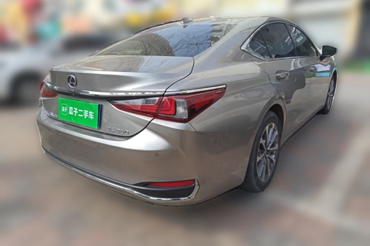 Used Lexus ES 2022 200 Excellence Edition Rear Right 45 Deg