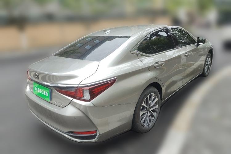 Used Lexus ES 2022 260 Excellence Edition Rear Right 45 Deg