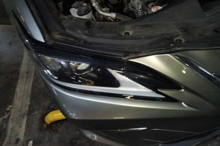 Used Lexus ES 2022 200 Excellence Edition Right Front Headlight