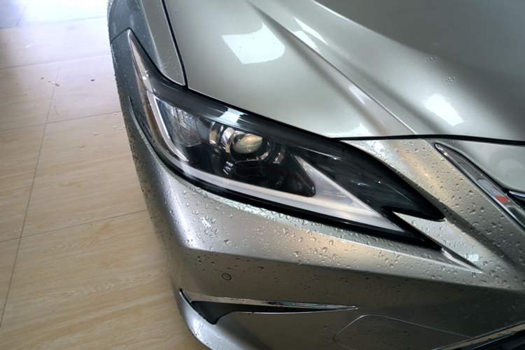 Used Lexus ES 2022 300h Excellence Edition Right Front Headlight