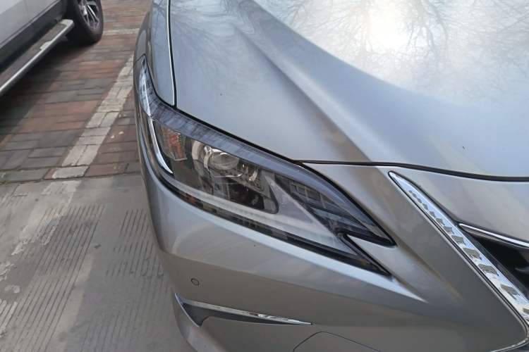 Used Lexus ES 2022 200 Excellence Edition Right Front Headlight