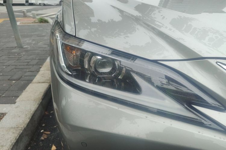 Used Lexus ES 2022 260 Excellence Edition Right Front Headlight