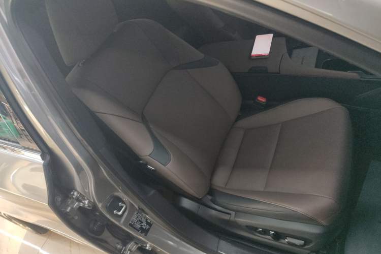 Used Lexus ES 2022 200 Excellence Edition Right Front Seat