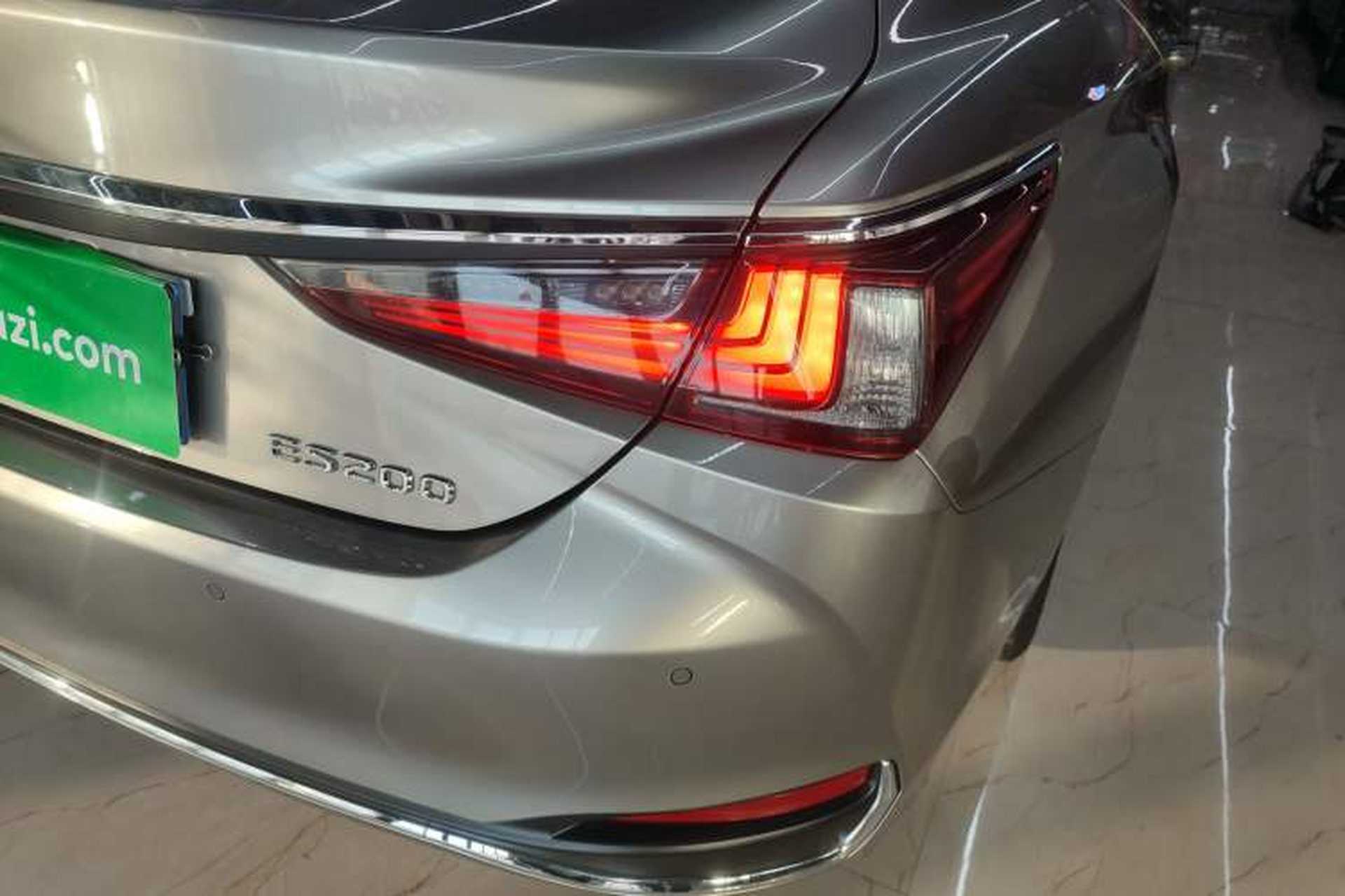Used Lexus ES 2022 200 Excellence Edition Right Rear Taillight