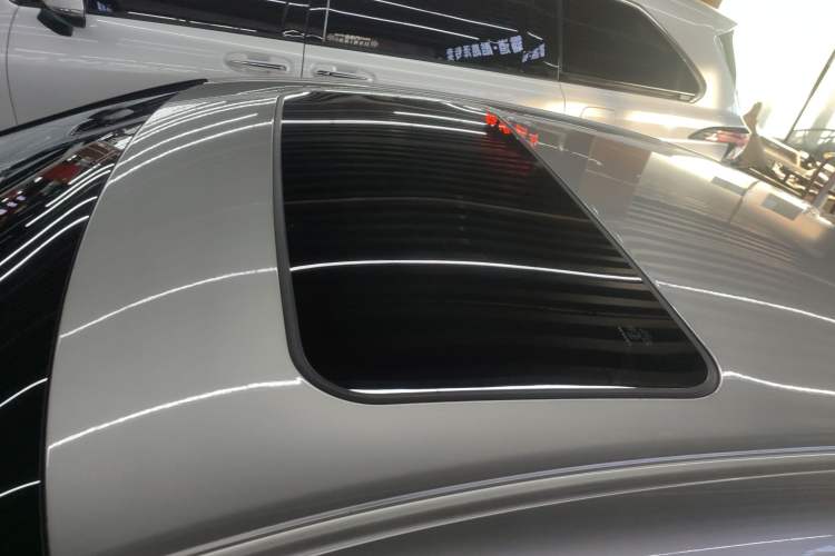 Used Lexus ES 2022 200 Excellence Edition Roof
