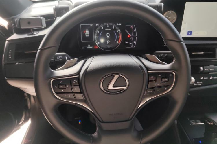 Used Lexus ES 2022 260 Excellence Edition Steering Wheel