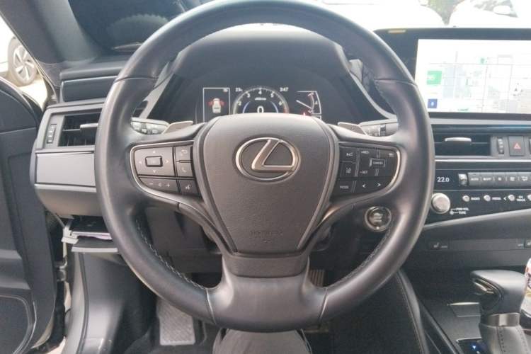 Used Lexus ES 2022 260 Excellence Edition Steering Wheel