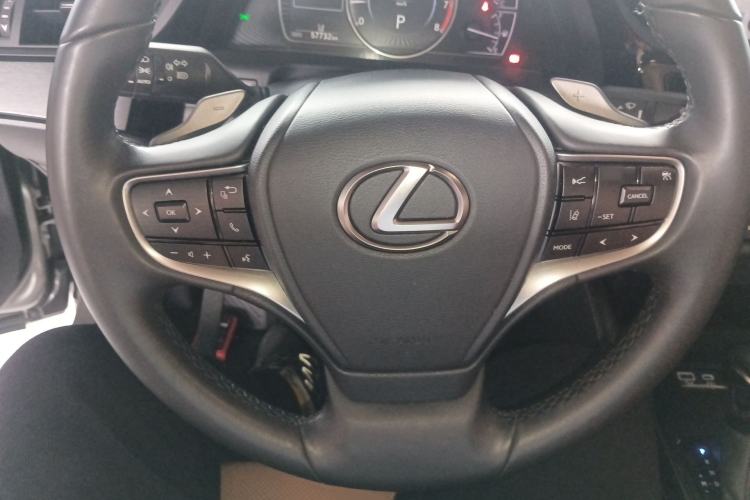 Used Lexus ES 2022 200 Excellence Edition Steering Wheel