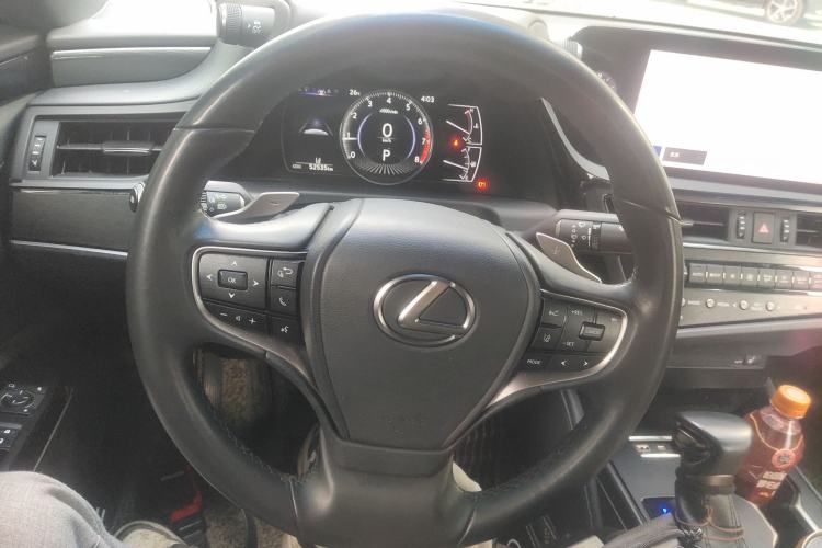 Used Lexus ES 2022 200 Excellence Edition Steering Wheel