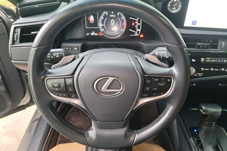Used Lexus ES 2022 200 Excellence Edition Steering Wheel