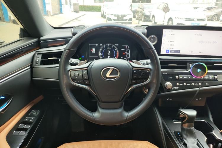 Used Lexus ES 2022 200 Excellence Edition Steering Wheel