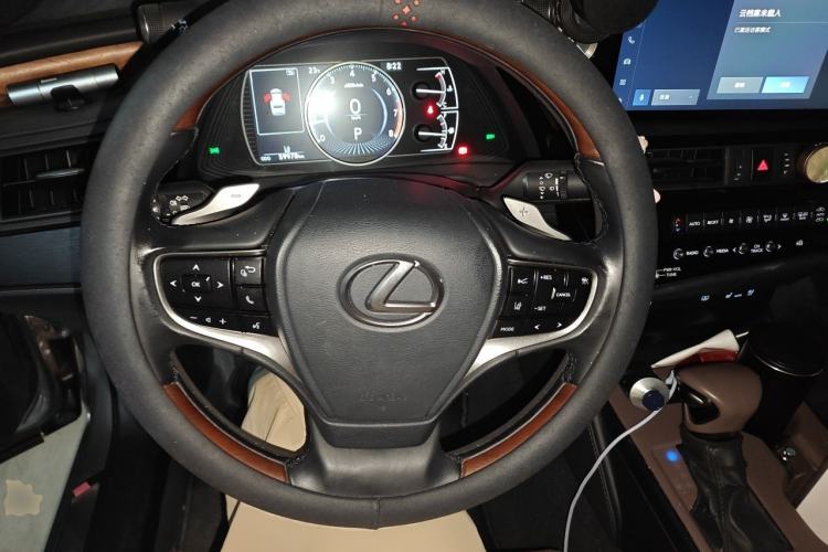 Used Lexus ES 2022 200 Luxury Edition Steering Wheel
