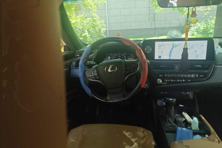 Used Lexus ES 2022 200 Luxury Edition Steering Wheel