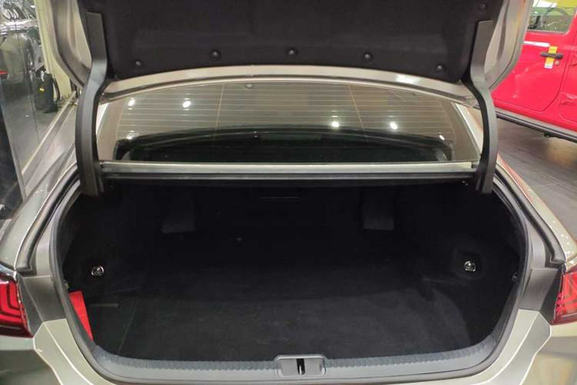 Used Lexus ES 2022 300h Excellence Edition Trunk