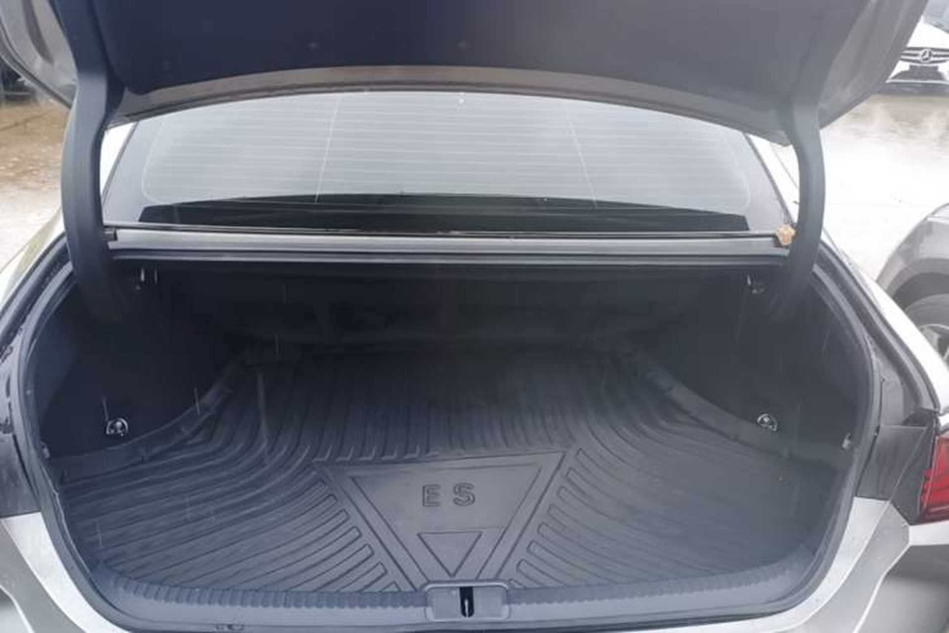 Used Lexus ES 2022 200 Excellence Edition Trunk