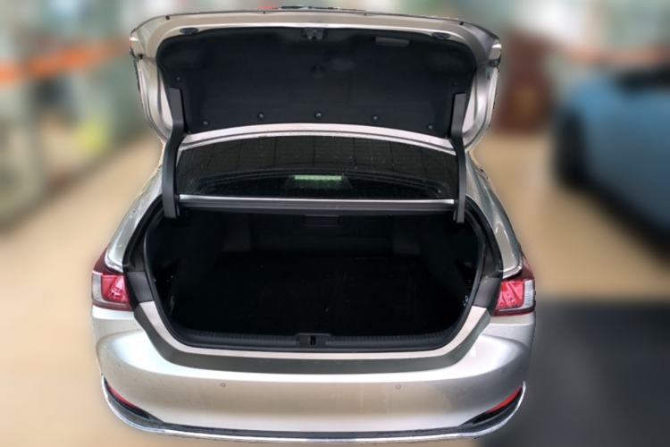 Used Lexus ES 2022 300h Excellence Edition Trunk