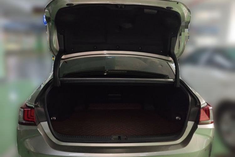 Used Lexus ES 2022 200 Excellence Edition Trunk
