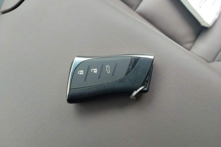 Used Lexus ES 2022 260 Excellence Edition Vehicle Key