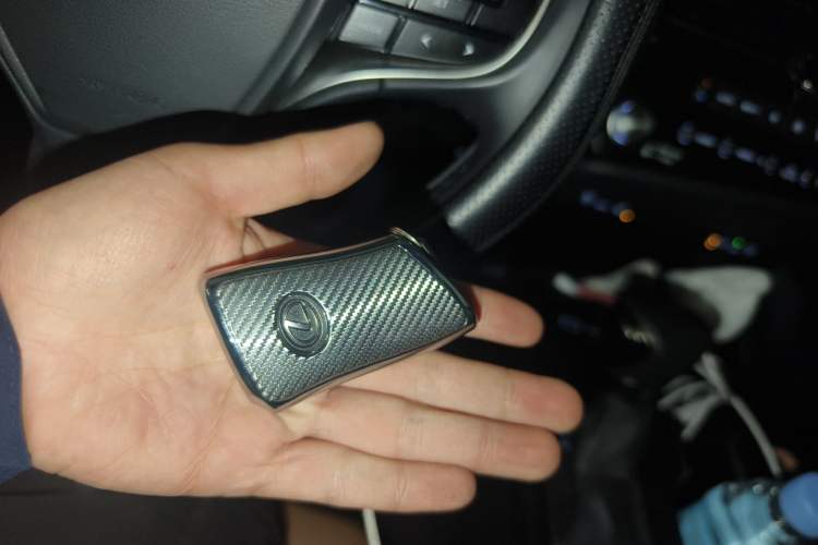 Used Lexus ES 2022 300h Deluxe Edition Vehicle Key