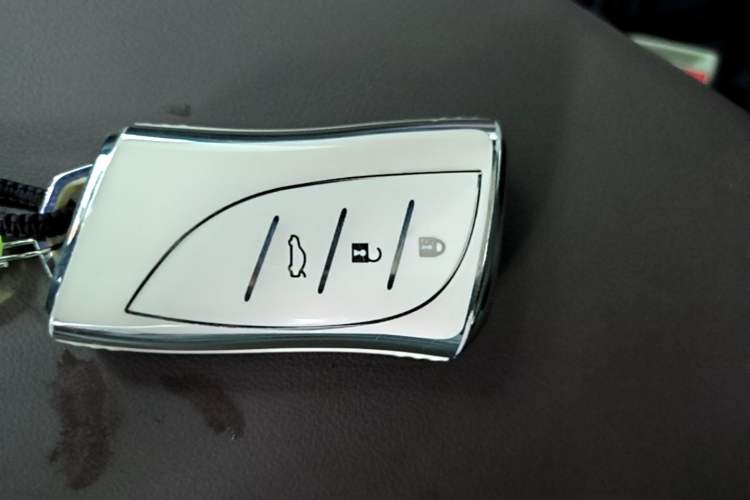 Used Lexus ES 2022 300h Excellence Edition Vehicle Key