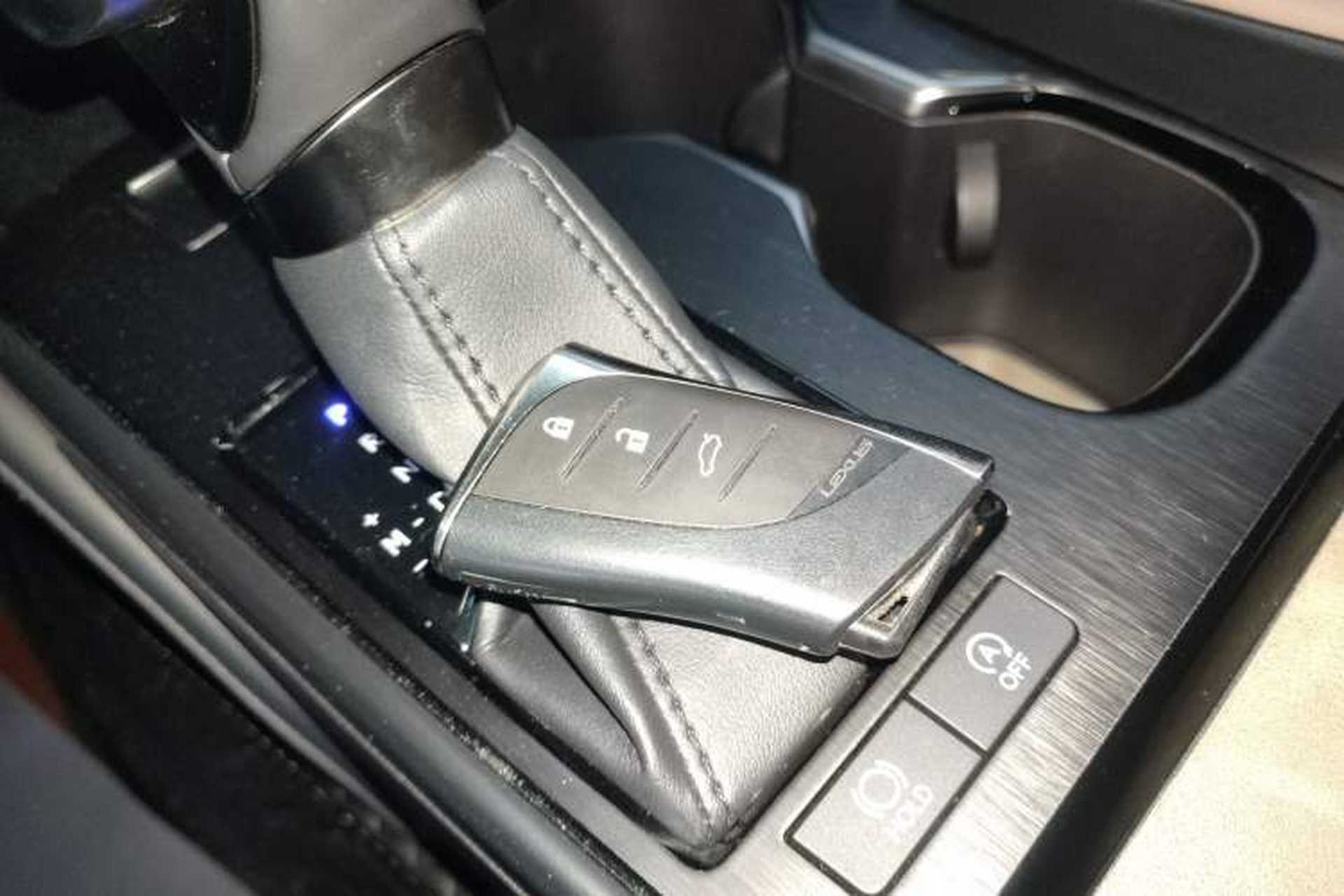 Used Lexus ES 2022 200 Excellence Edition Vehicle Key