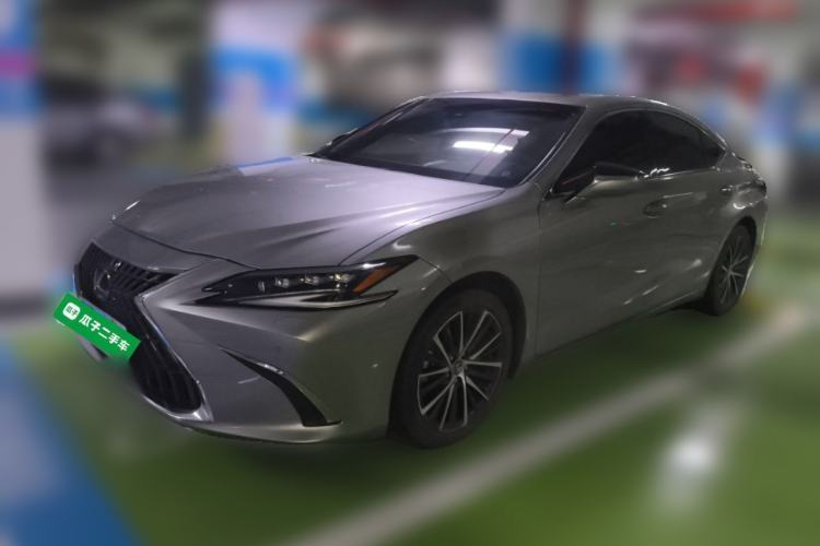 Lexus ES 2022 300h Deluxe Edition مستعملة Guazi used car, China used car export, Used car for sale, Used  cars, Cheapest cars for sale
