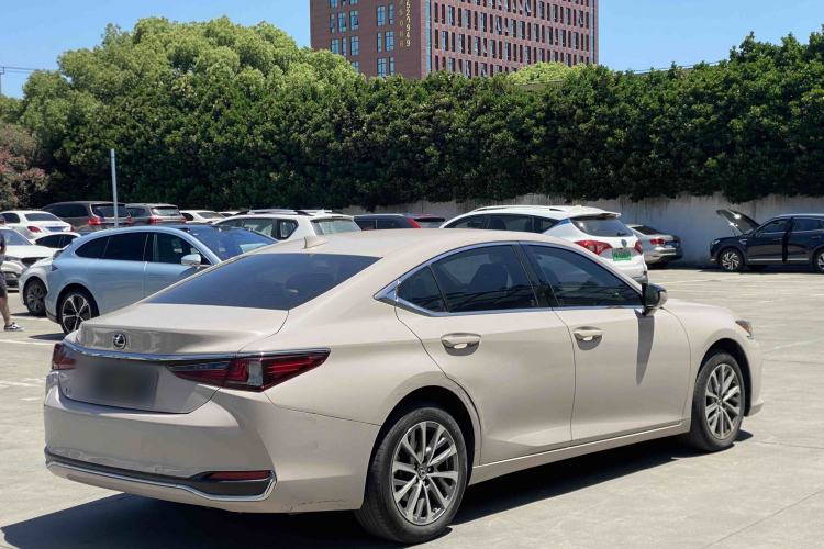 Used Lexus ES 2022 200 Excellence Edition Exterior 6