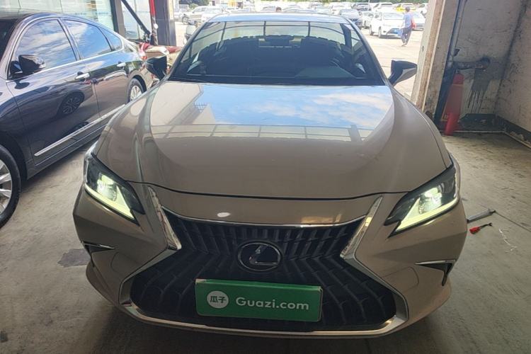 Used Lexus ES 2022 200 Excellence Edition Front