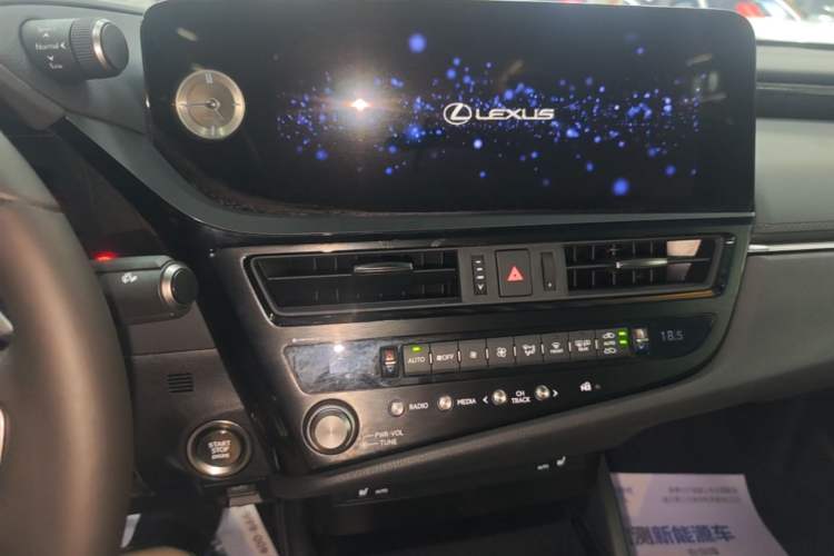 Used Lexus ES 2022 200 Excellence Edition Audio And AC Panel