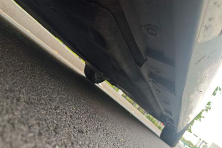 Used Lexus ES 2022 200 Excellence Edition Chassis Front Left