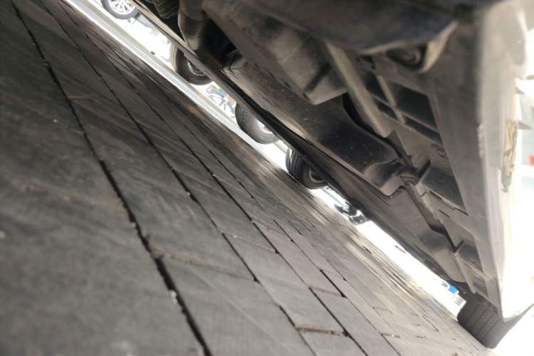 Used Lexus ES 2022 300h Excellence Edition Chassis Rear Right