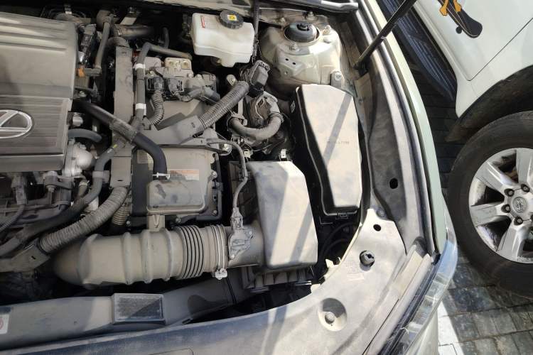 Used Lexus ES 2022 300h Excellence Edition Engine Bay Left