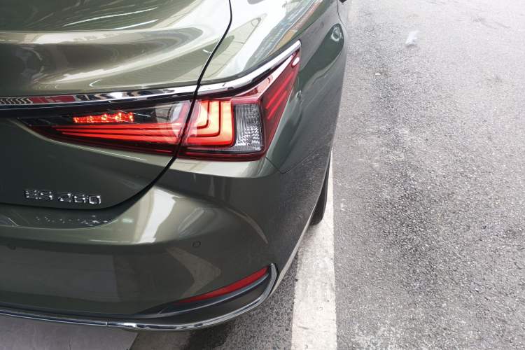 Used Lexus ES 2022 260 Excellence Edition Exterior 1