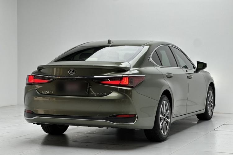 Used Lexus ES 2022 300h Excellence Edition Exterior 1