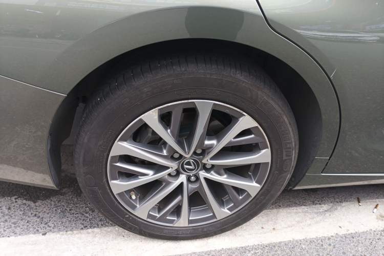 Used Lexus ES 2022 260 Excellence Edition Exterior 3