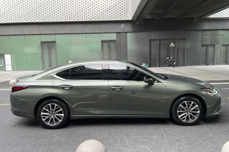 Used Lexus ES 2022 260 Excellence Edition Exterior 8