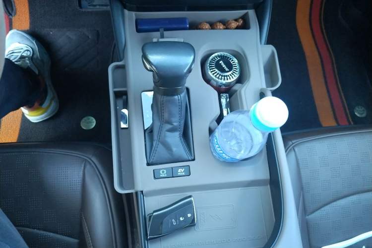 Used Lexus ES 2022 300h Excellence Edition Gear Lever