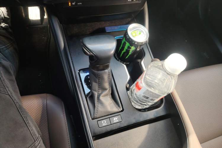 Used Lexus ES 2022 300h Excellence Edition Gear Lever