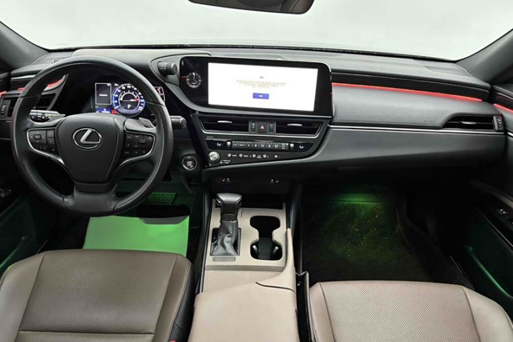 Used Lexus ES 2022 200 Excellence Edition Interior 1