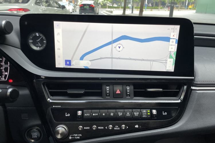 Used Lexus ES 2022 260 Excellence Edition Interior 10