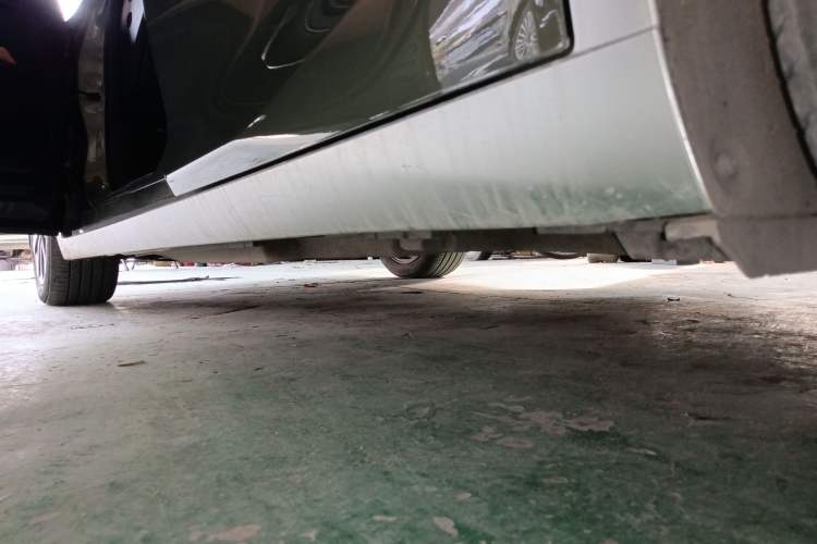Used Lexus ES 2022 200 Excellence Edition Left Side Sill