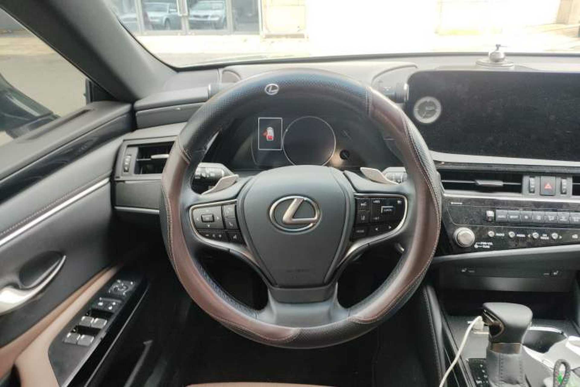 Used Lexus ES 2022 200 Excellence Edition Steering Wheel