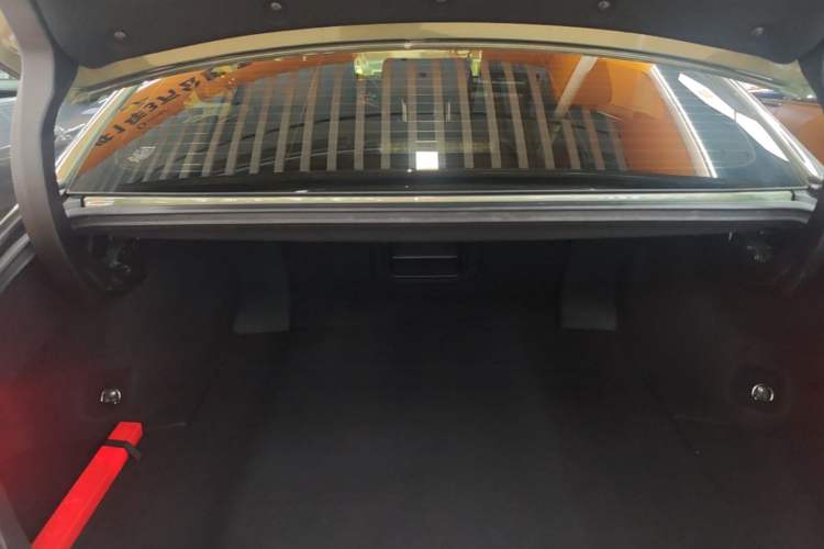 Used Lexus ES 2022 200 Excellence Edition Trunk