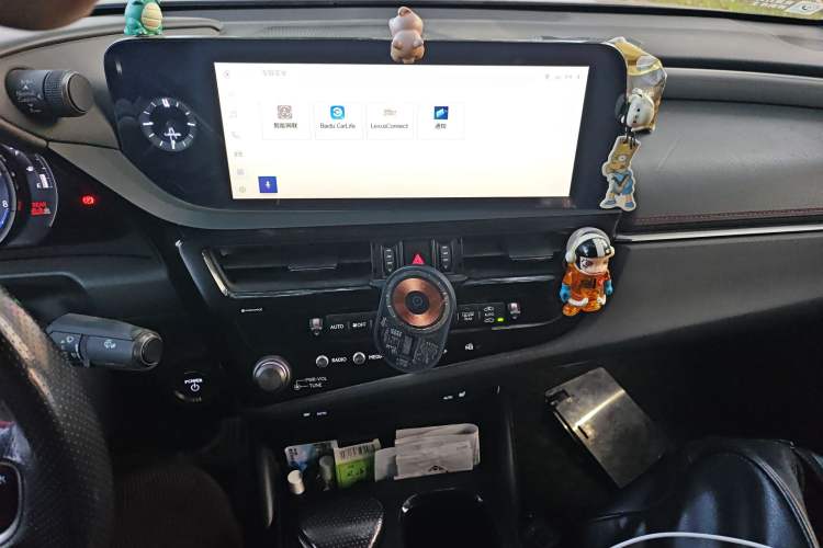Used Lexus ES 2022 300h F SPORT Audio And AC Panel