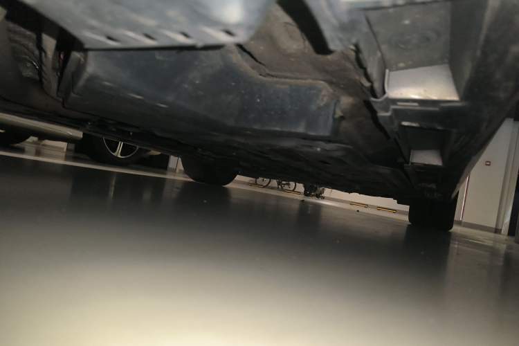 Used Lexus ES 2022 300h Excellence Edition Chassis Rear Right